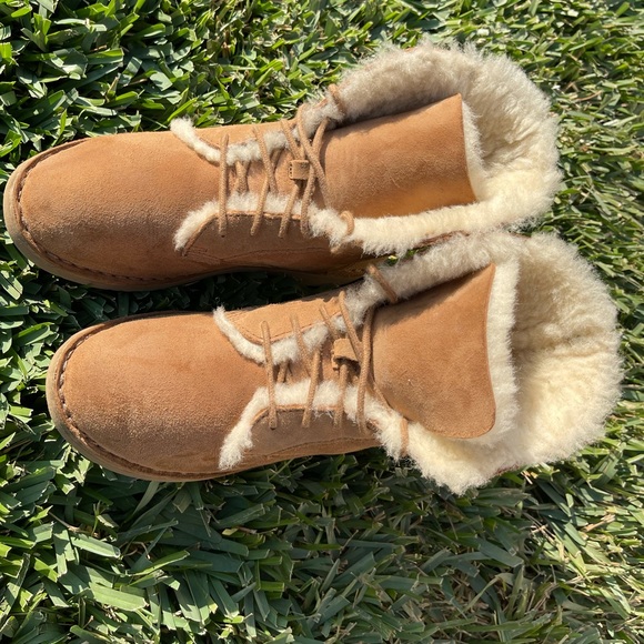 UGG🍁🍂Quincy Chestnut winter boots 6 - Picture 10 of 16